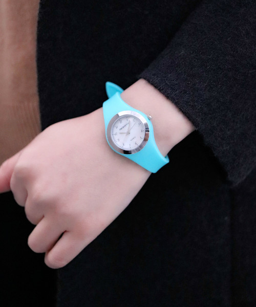 FL import collection（エフエルインポートコレクション）の「【REBIRTH】小振りシンプルシリコンカラーレディースウォッチ（アナログ腕時計・レディース・ホワイト/ライトブルー/ブラック/ライトピンク・FREE）」の9枚目の写真
