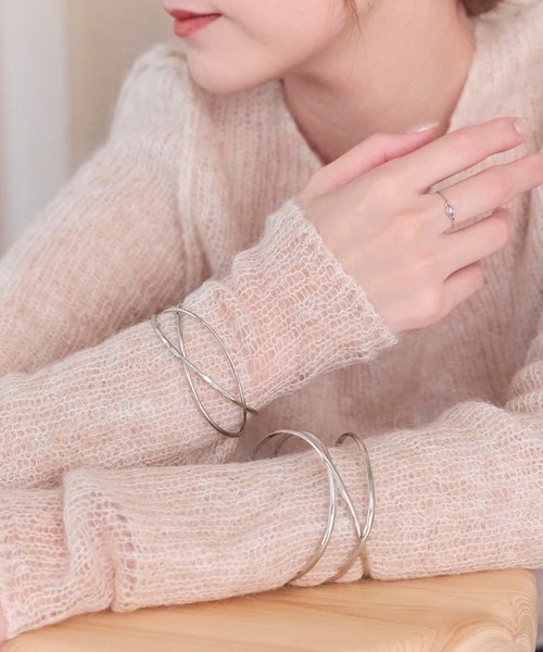 Phoebe（フィービィー）の「グリッターワイドカフバングル＜動画あり>（バングル/リストバンド・レディース・ゴールド/シルバー・FREE）」の7枚目の写真