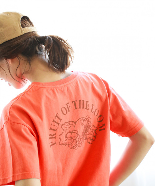 FRUIT OF THE LOOM（フルーツオブザルーム）の「【Fruit Of The Loom(フルーツオブザルーム)】別注フルーツカラーTシャツ（Tシャツ/カットソー・レディース・パープル/オフホワイト/オレンジ/グリーン・FREE）」の4枚目の写真