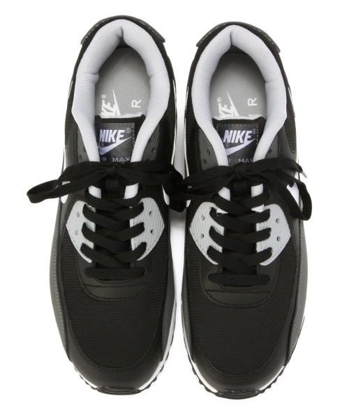 green label relaxing（グリーンレーベルリラクシング）の「［ナイキ］ NIKE AIR MAX 90ESSENTIAL スニーカー（スニーカー・メンズ・ブラック/コバルトブルー・26cm/26.5cm/28cm/27cm/27.5cm）」の7枚目の写真