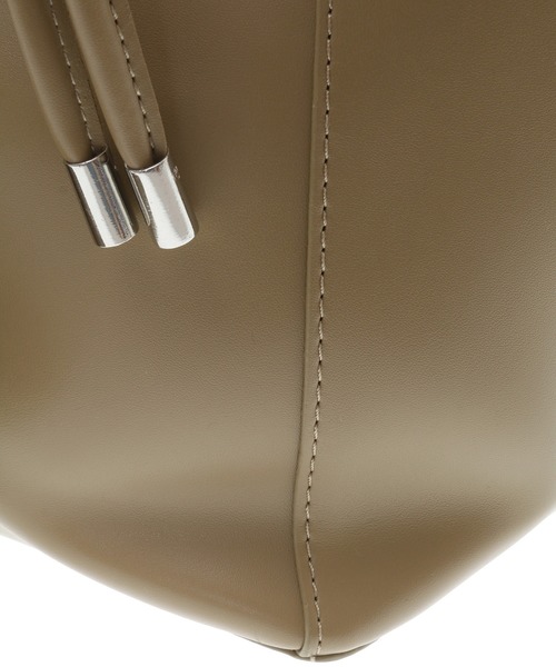 The Virgnia（ザ ヴァージニア）の「ミニポーチ付レザーライクバッグ（ショルダーバッグ・レディース・キャメル/カーキ・FREE）」の8枚目の写真