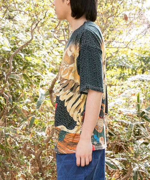 カヤ（カヤ）の「【カヤ】浮世絵メンズTシャツ（Tシャツ/カットソー・メンズ・ホワイト/ブラック/ネイビー/ブルー/ベージュ/ダークネイビー・M/L）」の9枚目の写真