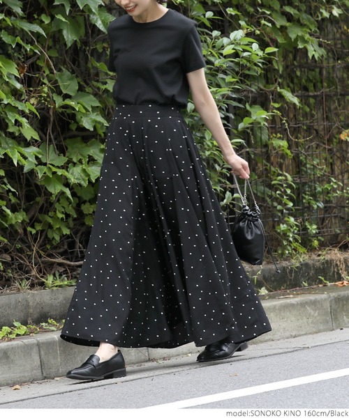 coca（coca）（コカ）の「スペースドットボリュームスカート（スカート・レディース・ブラック・ONE SIZE）」の4枚目の写真