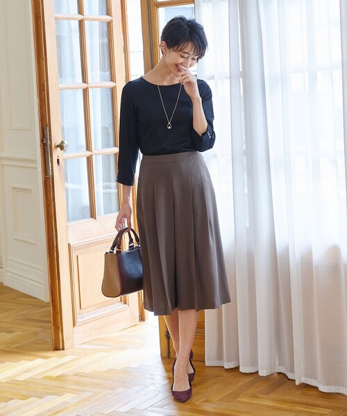 J.PRESS(ジェイプレス)の「【洗える】リラクシオンツイル キュロットパンツ(その他パンツ・レディース・ブラウン系/ネイビー系/ワイン系・T13/T15)」の4枚目の写真
