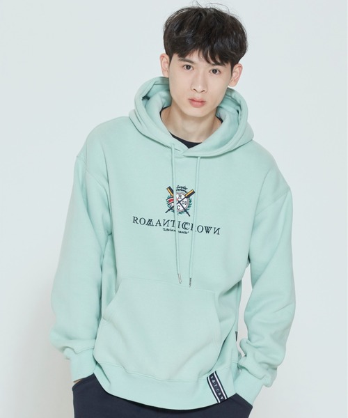 ROMANTIC CROWN(ロマンティッククラウン)の「【ROMANTIC CROWN】RMTCRW PADDLING LOGO HOODIE / ロマンティッククラウン パドリング ロゴ フーディー(パーカー・メンズ・スカイブルー/ネイビー/ライトグリーン/アイボリー/ブラック・SMALL/MEDIUM/LARGE/X-LARGE)」の3枚目の写真