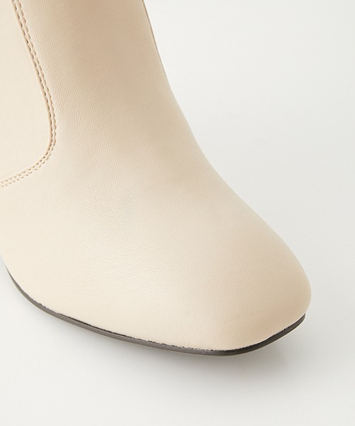 AZUL by moussy（アズールバイマウジー）の「STRETCH SHORT BOOTS/ストレッチショートブーツ（ブーツ・レディース・アイボリー/ブラック/ライトブラウン・SMALL/MEDIUM/LARGE）」の5枚目の写真