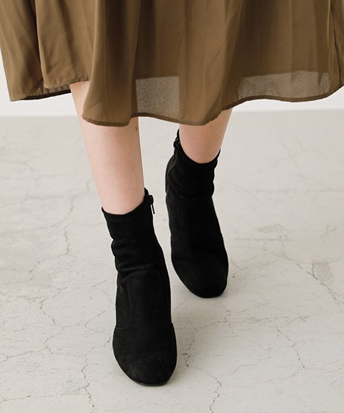 AZUL by moussy（アズールバイマウジー）の「STRETCH SHORT BOOTS/ストレッチショートブーツ（ブーツ・レディース・アイボリー/ブラック/ライトブラウン・SMALL/MEDIUM/LARGE）」の16枚目の写真