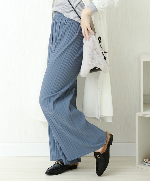 CHARM BERRY TIC（チャームベリーチック）の「ランダムプリーツ裏起毛パンツ（その他パンツ・レディース・ブラック/スモークピンク/モカ/ラベンダー/ブルー・M/L）」の3枚目の写真