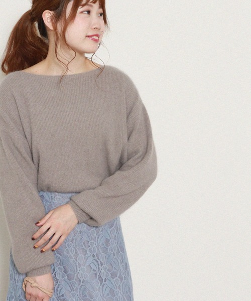 Cheek(チーク)の「FOX混ボートネックニット(ニット/セーター・レディース・ベージュ/ブルー/モカ/ラベンダー・MEDIUM)」の2枚目の写真