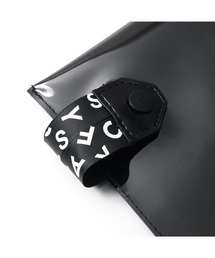 CASETiFY（ケースティファイ）の「EMBLEM MACBOOK SLEEVE（PC