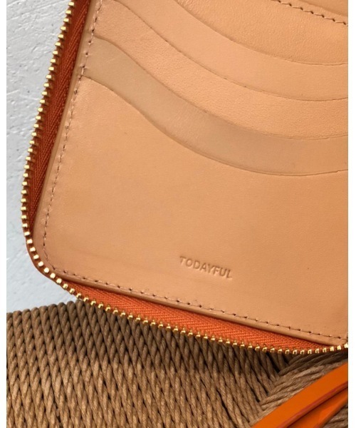 TODAYFUL（トゥデイフル）の「レザースクエアウォレット（財布・レディース・アイボリー/オリーブ/バーガンディー/オレンジ・FREE）」の8枚目の写真