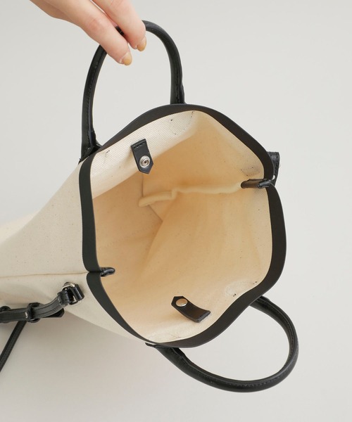 YAHKI（ヤーキ）の「【YAHKI(ヤーキ)】キャンバスレザー切り替えショルダーバッグ/YH-390（ショルダーバッグ・レディース・ホワイト/ブラック・FREE）」の6枚目の写真