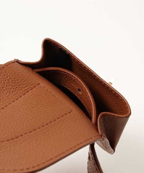 SEE BY CHLOE（シーバイクロエ）の「LESLY / スモールスタッズ付き　ベルトバッグ　BELT BAG（ボディバッグ/ウエストポーチ・レディース・ブラウン・FREE）」の5枚目の写真