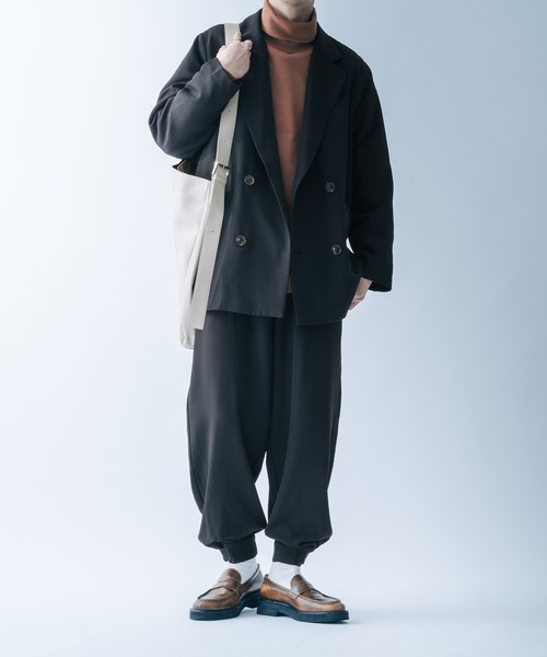 epnok（エプノック）の「BIGショルダーバッグ（ショルダーバッグ・メンズ・ブラック/グレイッシュベージュ/ダークブラウン・FREE）」の7枚目の写真