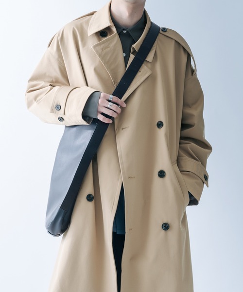 epnok（エプノック）の「BIGショルダーバッグ（ショルダーバッグ・メンズ・ブラック/グレイッシュベージュ/ダークブラウン・FREE）」の12枚目の写真