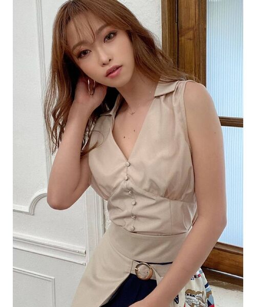 RESEXXY(リゼクシー)の「ノースリーブシャツ(シャツ/ブラウス・レディース・オフホワイト/ブラック/ベージュ・FREE)」の3枚目の写真