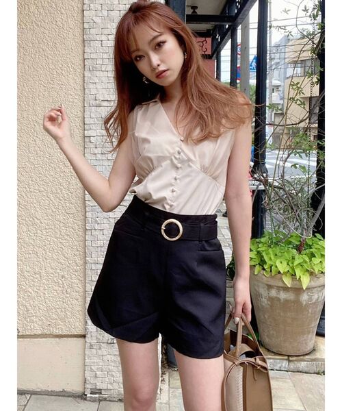 RESEXXY(リゼクシー)の「ノースリーブシャツ(シャツ/ブラウス・レディース・オフホワイト/ブラック/ベージュ・FREE)」の13枚目の写真