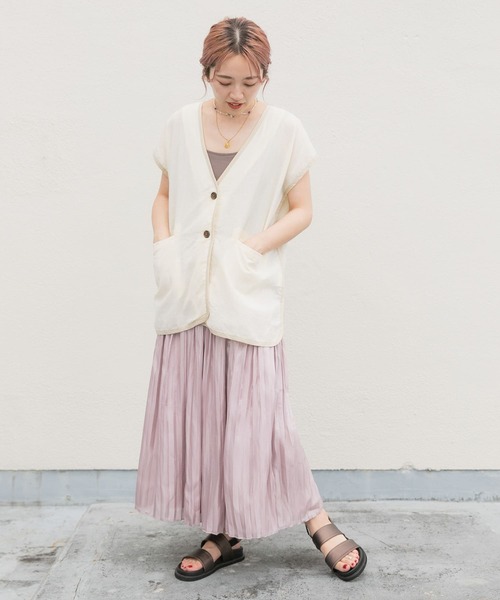 ITEMS URBANRESEARCH（アイテムズ アーバンリサーチ）の「リバーシブルシャイニースカート（スカート・レディース・ベージュ/グレー/ラベンダー・FREE）」の8枚目の写真