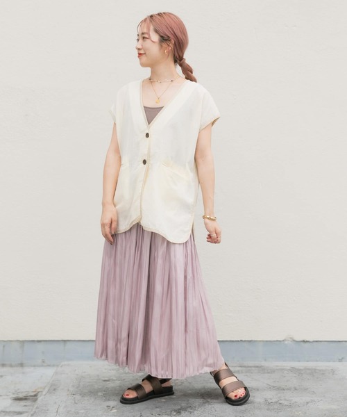 ITEMS URBANRESEARCH（アイテムズ アーバンリサーチ）の「リバーシブルシャイニースカート（スカート・レディース・ベージュ/グレー/ラベンダー・FREE）」の9枚目の写真