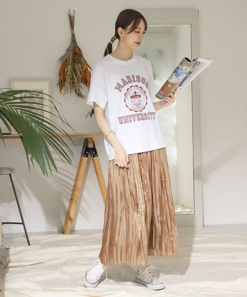 ITEMS URBANRESEARCH（アイテムズ アーバンリサーチ）の「リバーシブルシャイニースカート（スカート・レディース・ベージュ/グレー/ラベンダー・FREE）」の21枚目の写真