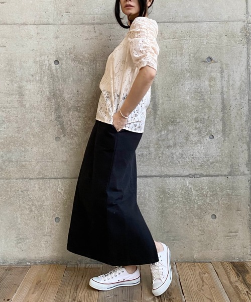 Mysa&Liina（ミーサリーナ）の「フラワーレーススクエアネックプルオーバー（Tシャツ/カットソー・レディース・アイボリー/カーキ/ブラック・M）」の4枚目の写真