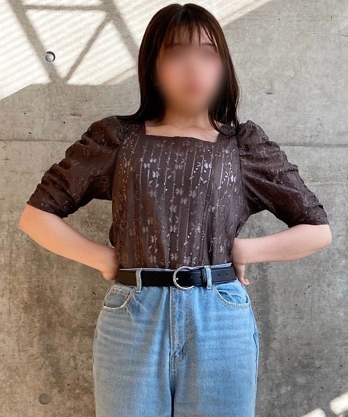 Mysa&Liina（ミーサリーナ）の「フラワーレーススクエアネックプルオーバー（Tシャツ/カットソー・レディース・アイボリー/カーキ/ブラック・M）」の9枚目の写真