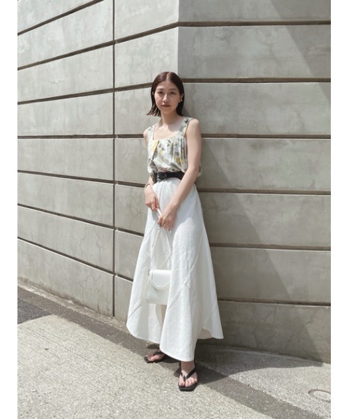 MOUSSY セットアップ ベージュ マウジー タンクトップ フレアパンツ moussy👖フレアパンツ | 紗季が投稿したフォトブック | Lemon8