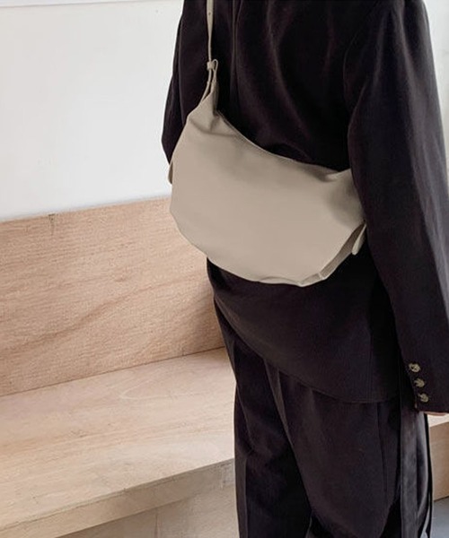 Anuenue（アヌエヌエ）の「レザー風バッグ（トートバッグ・レディース・A/B/C/D/E・FREE）」の19枚目の写真