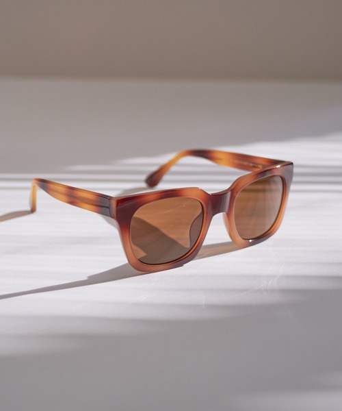 Kastane（カスタネ）の「NANCY（サングラス・レディース・クリア/ブラウン・FREE）」の2枚目の写真