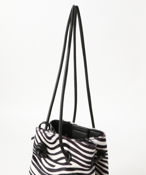 BAYFLOW(ベイフロー)の「アニマルキンチャクバッグ(トートバッグ・レディース・ブラック/ベージュ/ブラウン・FREE)」の9枚目の写真