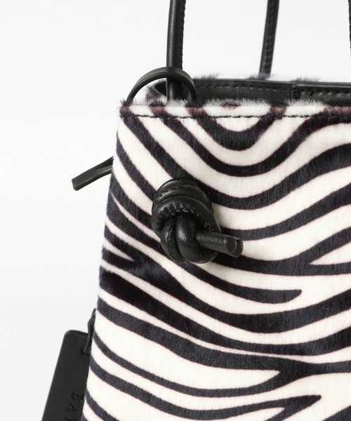 BAYFLOW(ベイフロー)の「アニマルキンチャクバッグ(トートバッグ・レディース・ブラック/ベージュ/ブラウン・FREE)」の10枚目の写真