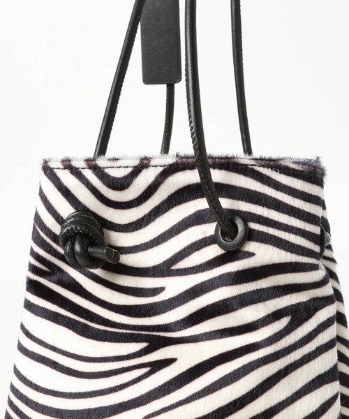 BAYFLOW(ベイフロー)の「アニマルキンチャクバッグ(トートバッグ・レディース・ブラック/ベージュ/ブラウン・FREE)」の13枚目の写真