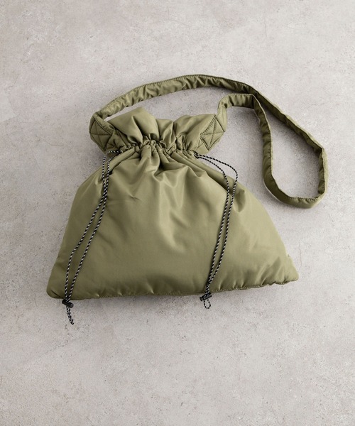 AMERICAN HOLIC（アメリカンホリック）の「【WEB限定】ボンディングギャザートート（トートバッグ・レディース・ブラック/カーキ/アイボリー・FREE）」の3枚目の写真