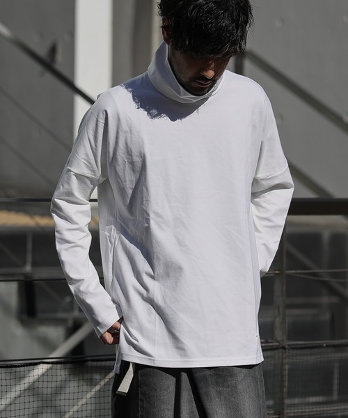 ATTACHMENT（アタッチメント）の「COOLMAX SMOOTH CLOTH HIGH NECKED T