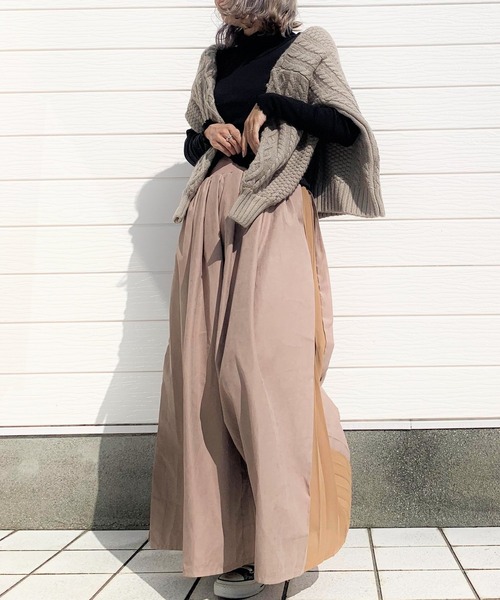 Q（キュー）の「サイドプリーツワイドパンツ（その他パンツ・レディース・チャコールグレー/ベージュ・MEDIUM）」の7枚目の写真