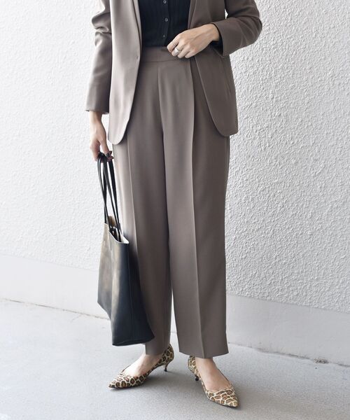 SHIPS（シップス）の「ウールライクセミダブルパンツ◇（その他パンツ・レディース・オフホワイト/キャメル/ネイビー・34/36/38/40）」の16枚目の写真