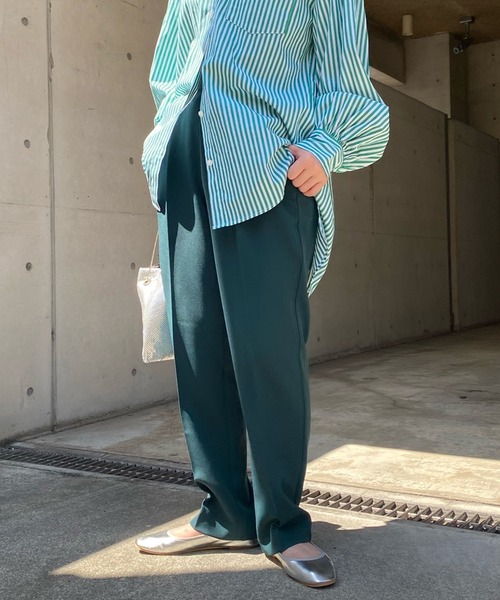 DouDou（ドゥドゥ）の「ソフトテーパードタックパンツ（その他パンツ・レディース・グリーン/ブラック/ピンク/アイボリー・36/38）」の3枚目の写真