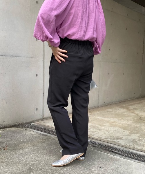 DouDou（ドゥドゥ）の「ソフトテーパードタックパンツ（その他パンツ・レディース・グリーン/ブラック/ピンク/アイボリー・36/38）」の12枚目の写真