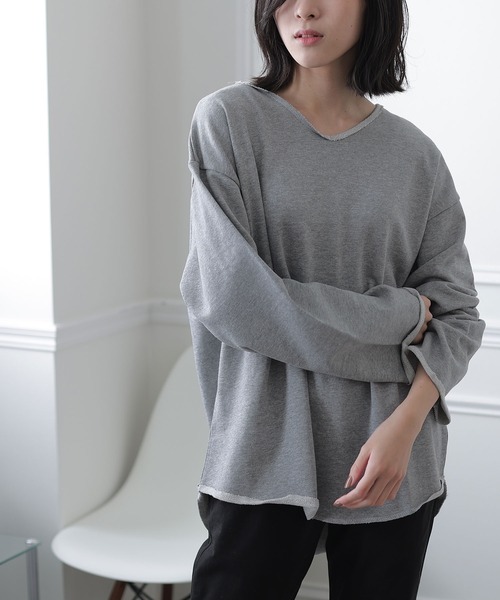 ElegChic（エレグシック）の「シンプルVネックカットソー（Tシャツ/カットソー・レディース・ブラック/杢グレー/ライトカーキ・MEDIUM/X-LARGE/XXX-LARGE）」の3枚目の写真
