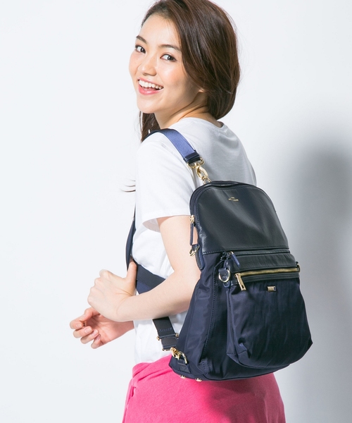 Bag Selection Onward バッグ セレクション オンワード の ポシェット付きナイロン バックパック リュック Wear