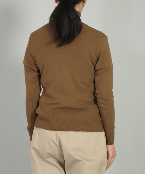 gicipi（ジチピ）の「[ gicipi ] タートルネック　フィット　ANANAS/アナナス（Tシャツ/カットソー・レディース・ホワイト/ブラック/ブラウン・1）」の9枚目の写真