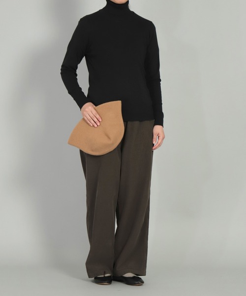 gicipi（ジチピ）の「[ gicipi ] タートルネック　フィット　ANANAS/アナナス（Tシャツ/カットソー・レディース・ホワイト/ブラック/ブラウン・1）」の22枚目の写真