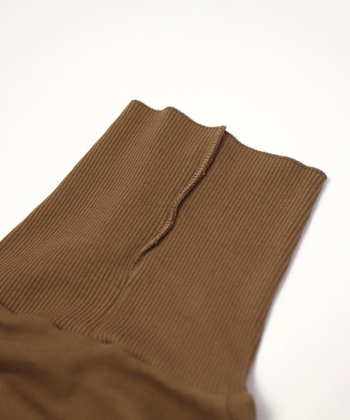 gicipi（ジチピ）の「[ gicipi ] タートルネック　フィット　ANANAS/アナナス（Tシャツ/カットソー・レディース・ホワイト/ブラック/ブラウン・1）」の13枚目の写真