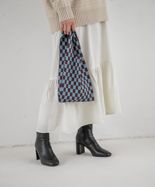 LOWRYS FARM(ローリーズファーム)の「ニットマルシェバッグ 254937(トートバッグ・レディース・ブラック/ブラウン/アイボリー・FREE)」の1枚目の写真