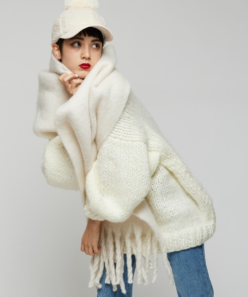 Narcissus（ナルシス）の「【Narcissus】ボリュームマフラー（マフラー・レディース・ブラック/アイボリー/グリーン・FREE）」の2枚目の写真