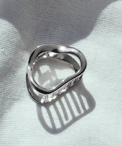 GOLDY（ゴールディ）の「カーム トライアングル バンス クリップ（バレッタ/ヘアクリップ・レディース・シルバー/ゴールド/シルバー系その他/ゴールド系その他/ブラック・FREE）」の9枚目の写真