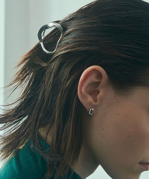 GOLDY（ゴールディ）の「カーム トライアングル バンス クリップ（バレッタ/ヘアクリップ・レディース・シルバー/ゴールド/シルバー系その他/ゴールド系その他/ブラック・FREE）」の18枚目の写真