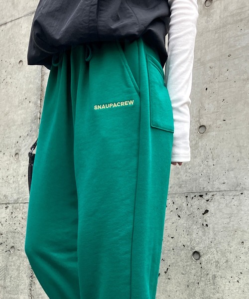 Snap club（スナップクラブ）の「【Snap club】裏毛ワンポイント刺繍ロゴ スウェットパンツ（スウェットパンツ・メンズ・ライトグレー/グリーン/イエロー/パープル/ブラック・FREE）」の15枚目の写真