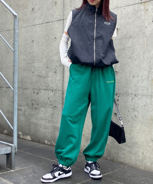 Snap club（スナップクラブ）の「【Snap club】裏毛ワンポイント刺繍ロゴ スウェットパンツ（スウェットパンツ・メンズ・ライトグレー/グリーン/イエロー/パープル/ブラック・FREE）」の17枚目の写真