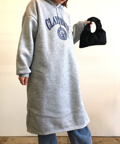 Kotoe(コトエ)の「カレッジプリントロングスウェットパーカーワンピース(ワンピース・レディース・ブラウン/グレー・FREE)」の21枚目の写真